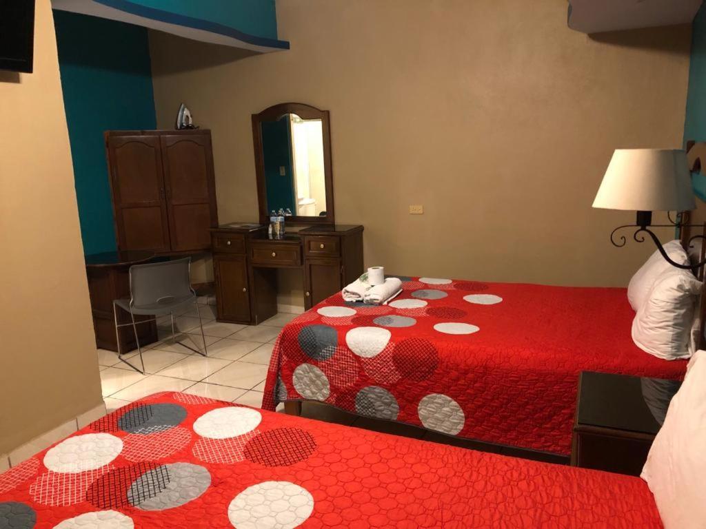 Hotel Paraiso Del Valle Сьюдад-Конститусьон Экстерьер фото